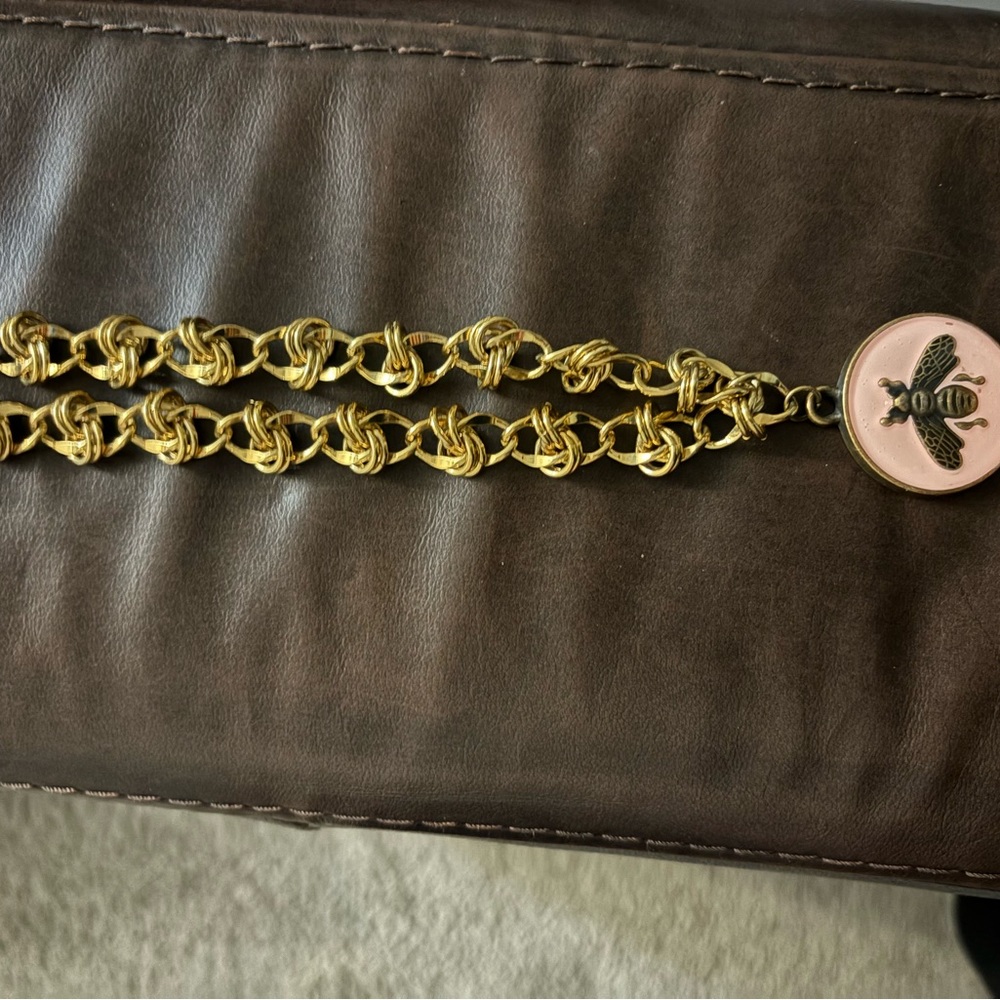 Gucci Gold Women's Necklace - Picture 3 of 4